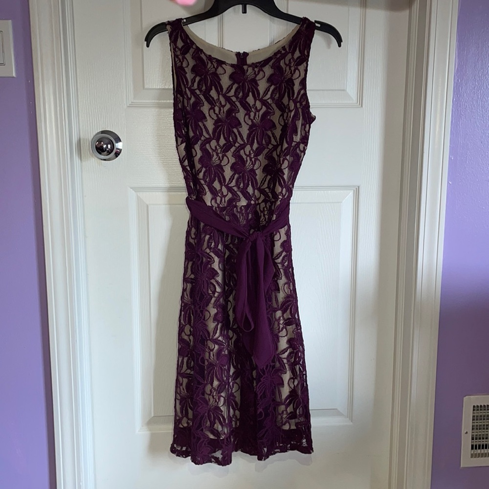 Allover lace dress with chiffon belt